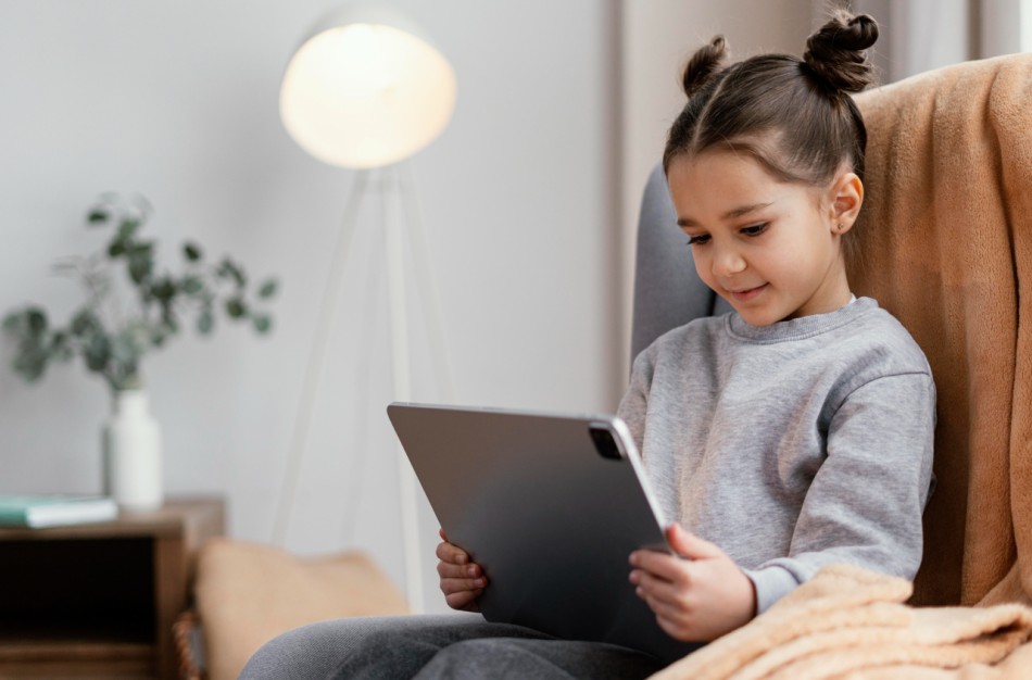 Vaikų regėjimas skaitmeniniame amžiuje: ką turi žinoti kiekvienas tėvas?