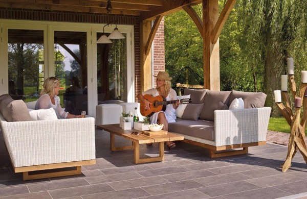 Atvira terasa ar stiklinė oazė – kaip pasirinkti, kad nesigailėtum?