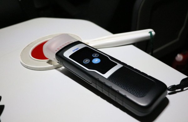 Jonavos rajone sustabdytas neblaivus vairavęs Kauno PGV pareigūnas