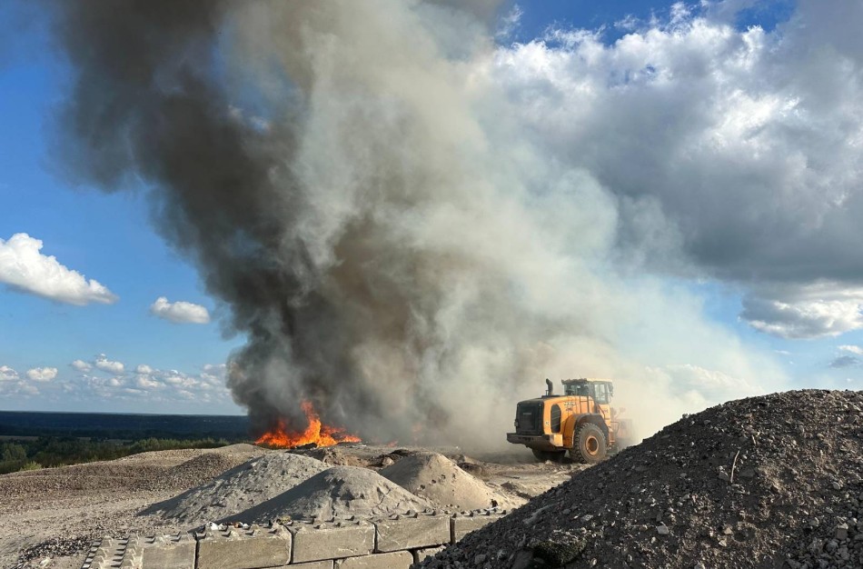 Baigti tyrimai dėl gaisrų atliekų sąvartynuose Kauno regione: aplinkai padaryta žala viršija 28 tūkst. eurų