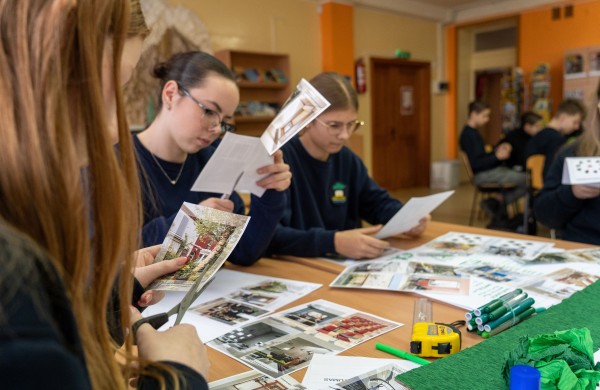 Jonavos „Neries“ pagrindinėje mokykloje lauko erdvės vystomos pasitelkiant mokinių idėjas 