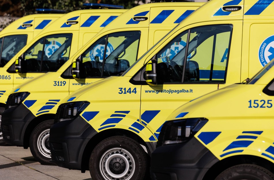Pasirašyta sutartis dėl 60-ies specializuotų greitosios medicinos pagalbos automobilių įsigijimo