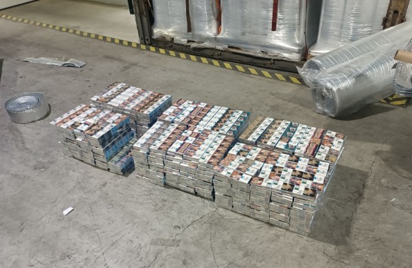 Lietuvos muitinė: maksimaliai sustiprinus krovininių vilkikų kontrolę pasienyje, ryškėja naujos cigarečių kontrabandos kryptys