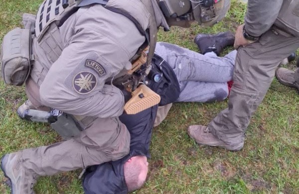 Jungtinės teisėsaugos pajėgos sudavė smūgį kontrabandos oro balionais gabentojams