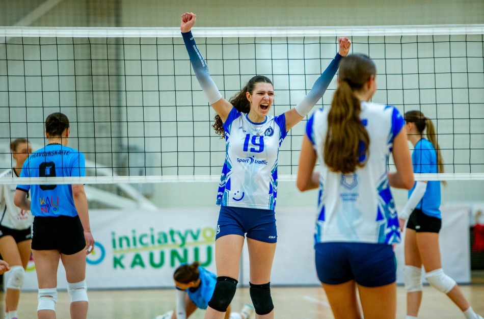 Laukimas baigėsi: savaitgalį startuoja atsinaujinę tinklinio čempionatai, dalyvauja ir Jonavos ,,Aušrinė"