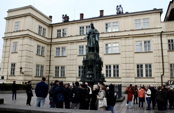 Jonavos kultūros centro vaikų pop choras „Šuldu Buldu“ festivalio scenoje Prahoje