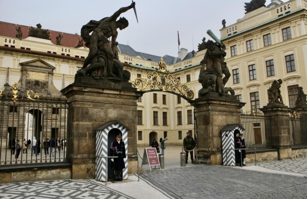 Jonavos kultūros centro vaikų pop choras „Šuldu Buldu“ festivalio scenoje Prahoje