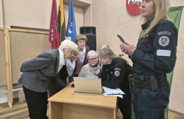 Jonavos TAU – senjorų saugumo šventė: „Senjorų ture“ triumfavo Jonavos komandos