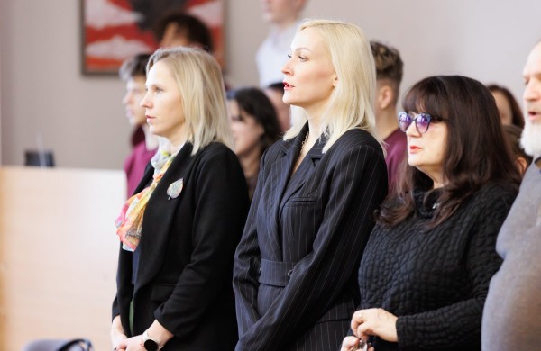 Simuliacinėje Justino Vareikio progimnazijos Seimo sesijoje – jaunųjų politikų diskusijos ir aktualūs klausimai