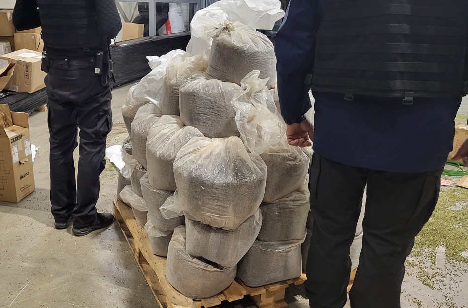 Rekordinė narkotikų kontrabanda: pareigūnai sulaikė pusę tonos heroino