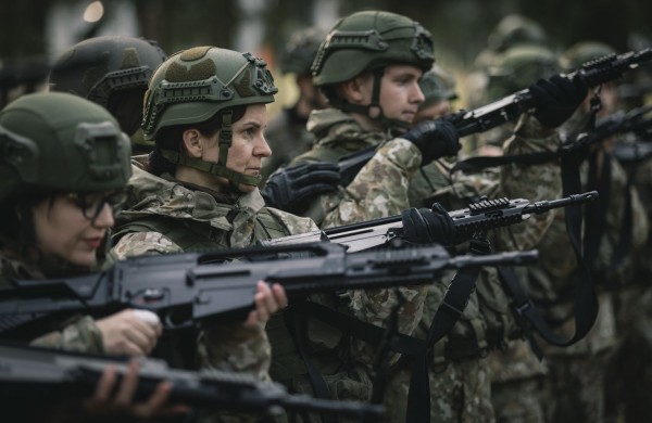 Savanoriška nenuolatinė tarnyba – nebe tik Savanorių pajėgose: Lietuvos kariuomenės 1-oji divizija rengia nenuolatinės karo tarnybos karius būti divizijos štabo specialistais