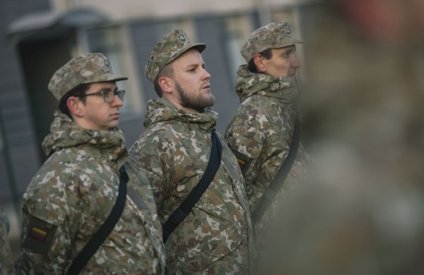 Savanoriška nenuolatinė tarnyba – nebe tik Savanorių pajėgose: Lietuvos kariuomenės 1-oji divizija rengia nenuolatinės karo tarnybos karius būti divizijos štabo specialistais