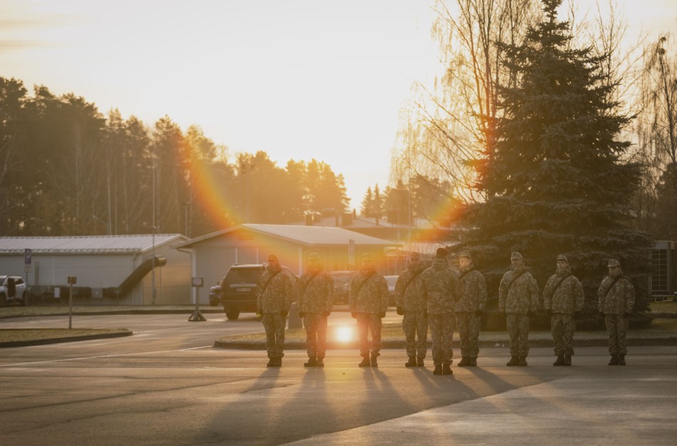 Savanoriška nenuolatinė tarnyba – nebe tik Savanorių pajėgose: Lietuvos kariuomenės 1-oji divizija rengia nenuolatinės karo tarnybos karius būti divizijos štabo specialistais