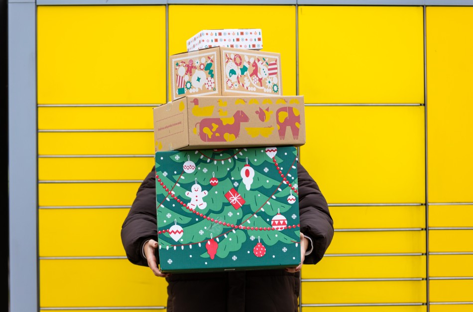 Juodasis penktadienis įžiebia dovanų siuntimo karštinę: iki kada svarbu išsiųsti kalėdines siuntas?