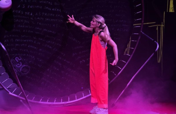 DEK2025 Jonavoje: festivalis, sujungęs jautrias temas, stiprias patirtis ir žmones