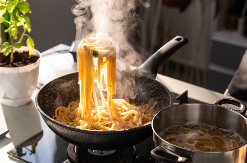 Kaip paįvairinti makaronų patiekalus keliais triukais?