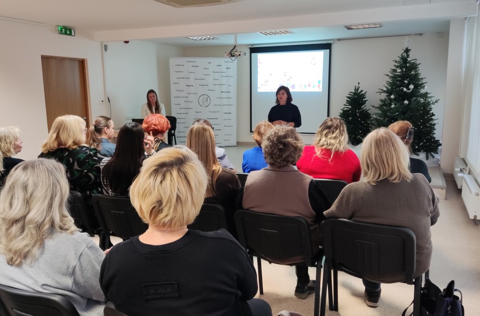Socialinių paslaugų srities Jonavoje laukia pokyčiai: pristatytas projektas ,,Pirmas žingsnis į pagalbą - informacija"