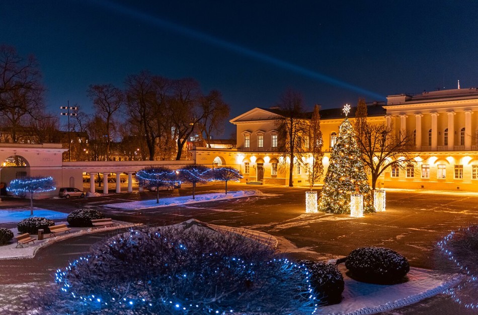 Prezidentūros kieme – advento sekmadieniai su chorų muzika