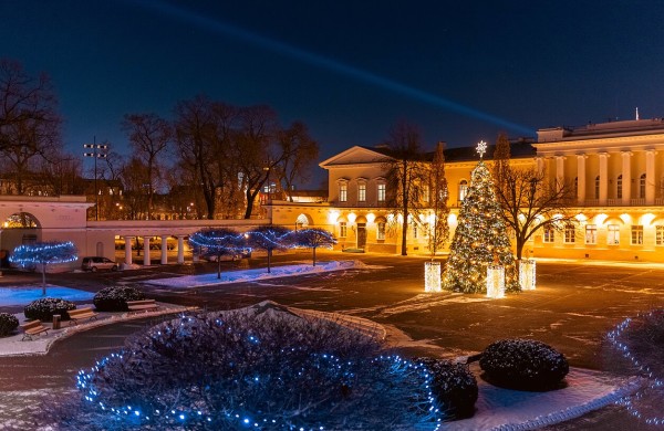 Prezidentūros kieme – advento sekmadieniai su chorų muzika