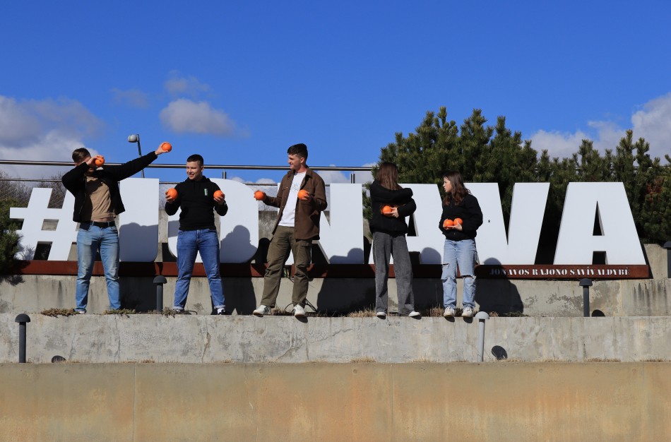 Kritinio mąstymo ugdymas: rekomendacijos jaunimo edukacijai