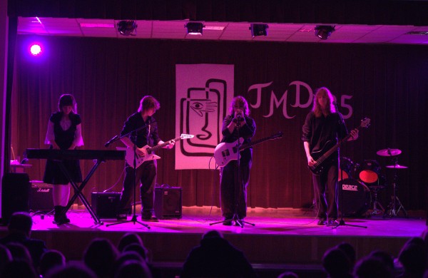 Visos mūzos JONAVAI! 