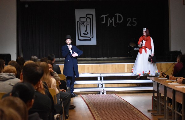 Visos mūzos JONAVAI! 