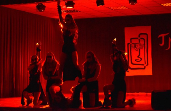 Visos mūzos JONAVAI! 