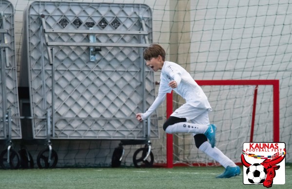 Jonavos U-12 komanda tarptautiniame turnyre iškovojo trečiąją vietą