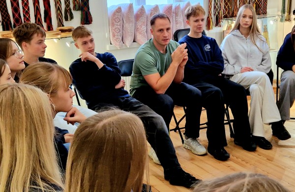 Jonavos muziejus ir menininkai nusitaikė į jaunimą: kviečia naujai pažvelgti į miesto istoriją 