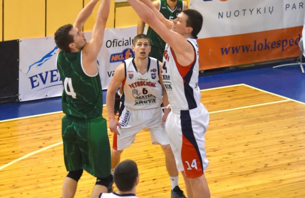 Tado Sebežiovo vedama „Petrochema-Dextera“ nukovė „Šilutę“