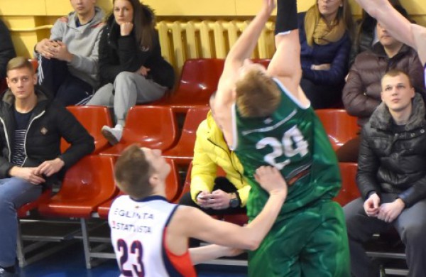 Tado Sebežiovo vedama „Petrochema-Dextera“ nukovė „Šilutę“