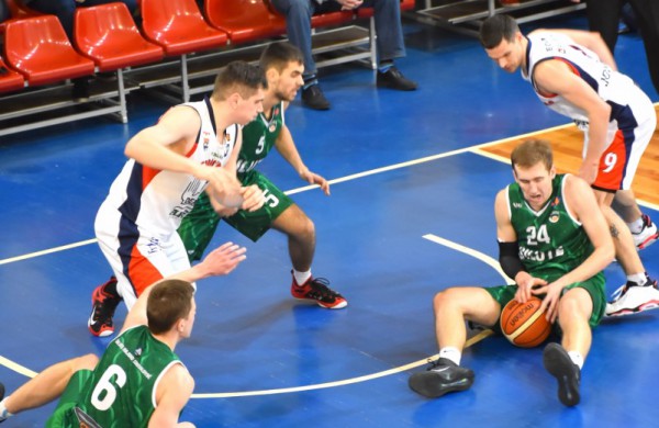 Tado Sebežiovo vedama „Petrochema-Dextera“ nukovė „Šilutę“