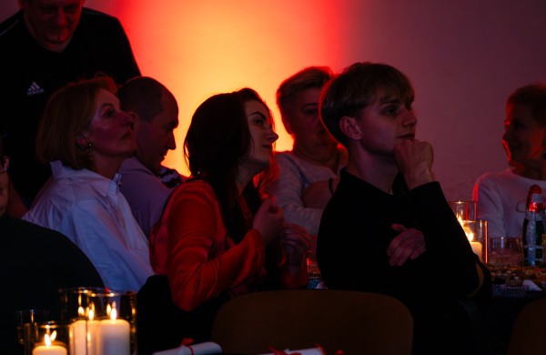 Užusalių bendruomenė jaukiai susibūrė tradiciniame padėkos vakare „Žiemos nakties gala – bliuzo ritmu 2025“