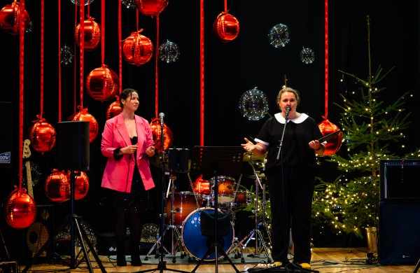 Užusalių bendruomenė jaukiai susibūrė tradiciniame padėkos vakare „Žiemos nakties gala – bliuzo ritmu 2025“