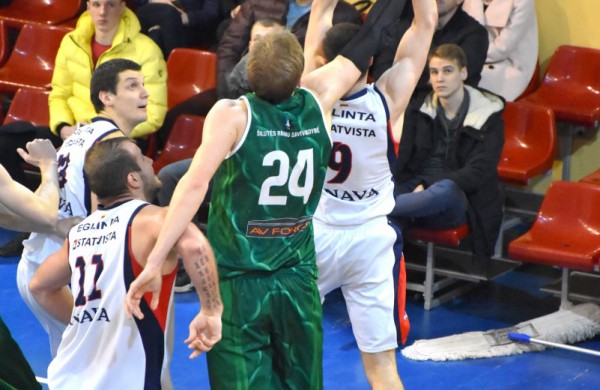 Tado Sebežiovo vedama „Petrochema-Dextera“ nukovė „Šilutę“