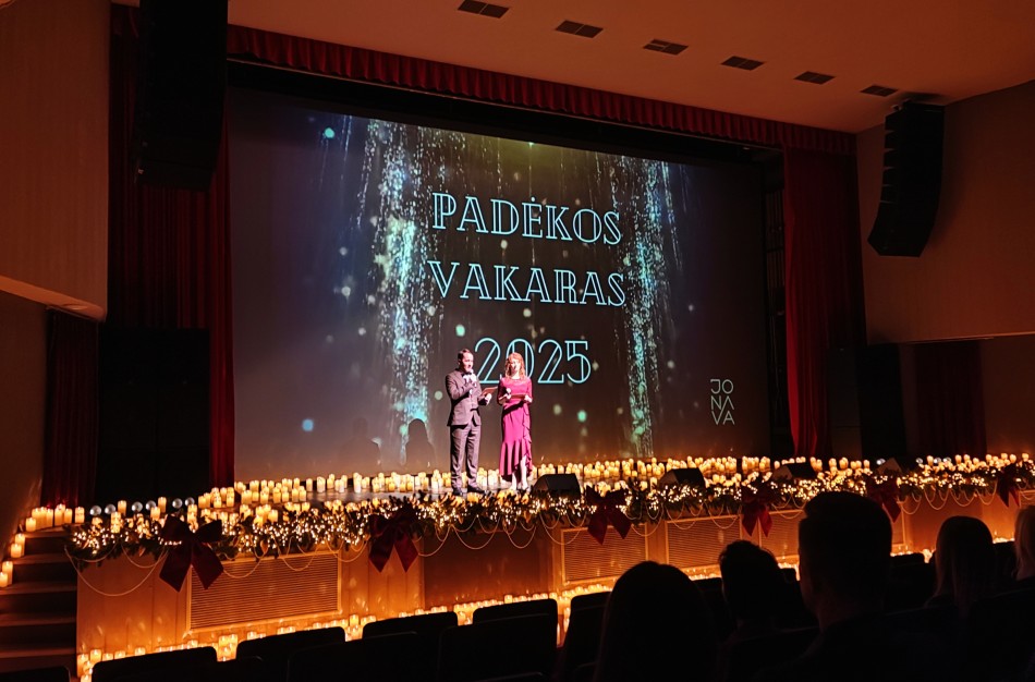 Jonavoje įteiktas garbingiausias miesto apdovanojimas: pirmą kartą – visai bendruomenei