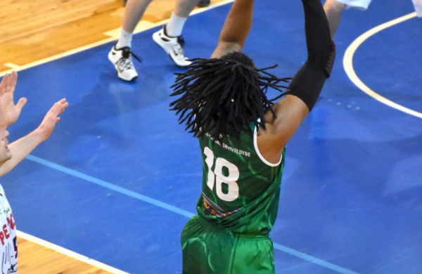 Tado Sebežiovo vedama „Petrochema-Dextera“ nukovė „Šilutę“