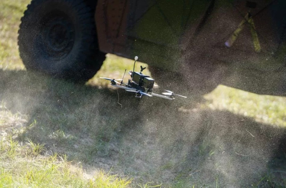 Stiprinami gynybiniai pajėgumai – perkamos prieštankinės minos ir FPV dronų užtaisai