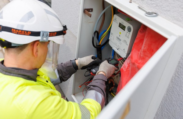 ESO baigia pirmąjį išmaniųjų skaitiklių diegimo etapą – 1,3 mln. skaitiklių padengia daugiau nei 90 proc. šalies suvartojimo 