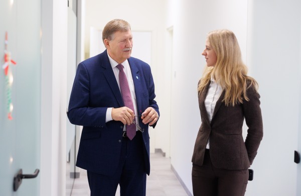 ESO baigia pirmąjį išmaniųjų skaitiklių diegimo etapą – 1,3 mln. skaitiklių padengia daugiau nei 90 proc. šalies suvartojimo 