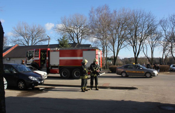 Panerių gatvėje – gaisras, žuvo dvi moterys