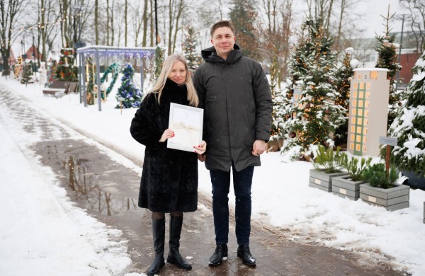 Kalėdinių eglučių miestelio kūrėjams – dovanos