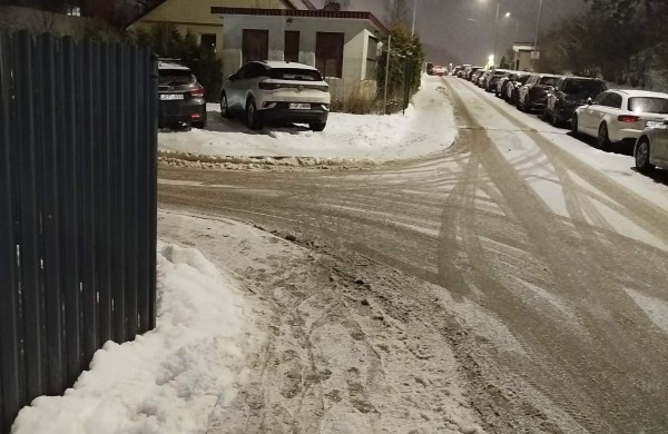 Po slidinėjimo centro atidarymo – skundai dėl netvarkingo parkavimo