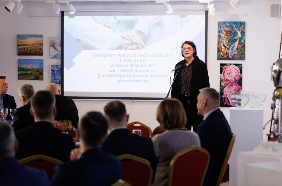 Ministrė ramino, bet SAM skaičiai kelia klausimų: ar kojų venų ir akių vokų operacijos taps prabanga?