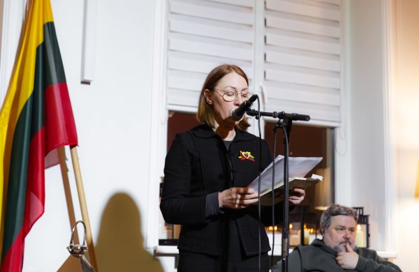 Poezijos, tylos ir laisvės skambesio naktis bibliotekoje